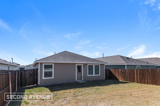 Building Photo - 6088 Determine Ln