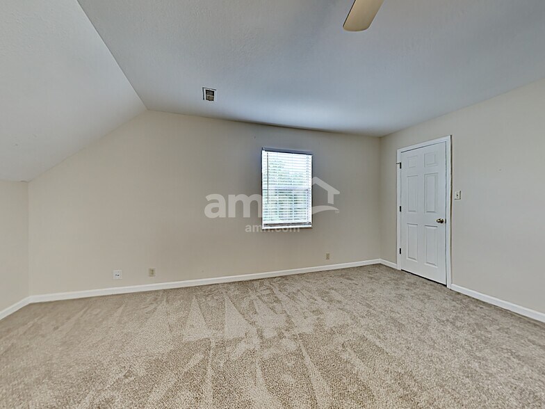 Building Photo - 1112 Oak Haven Rd