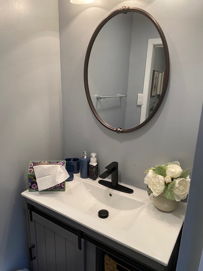 Building Photo - 120 Pearl St