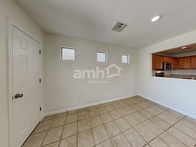 Building Photo - 10553 E Singing Canyon Dr