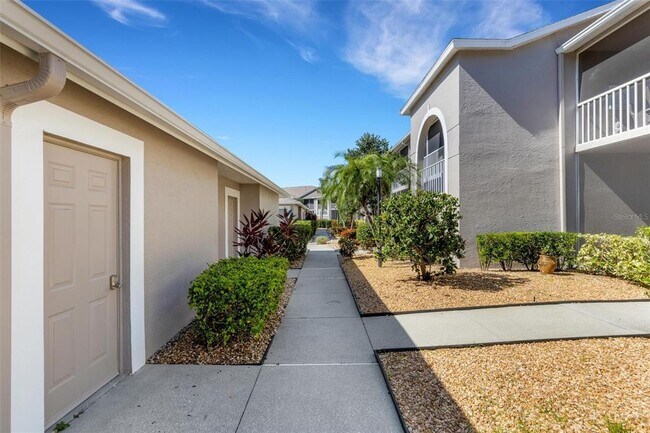 Building Photo - 8921 Veranda Way