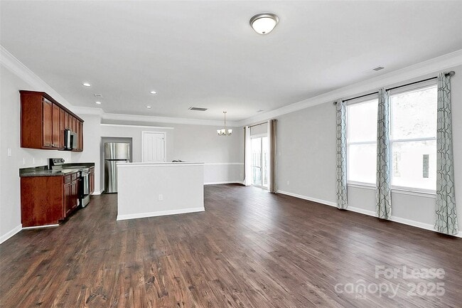 Building Photo - 3808 Herkimer Dr