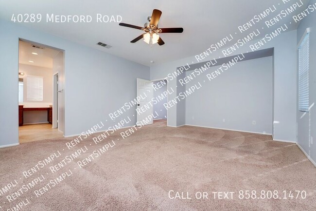 Building Photo - 40289 Medford Rd