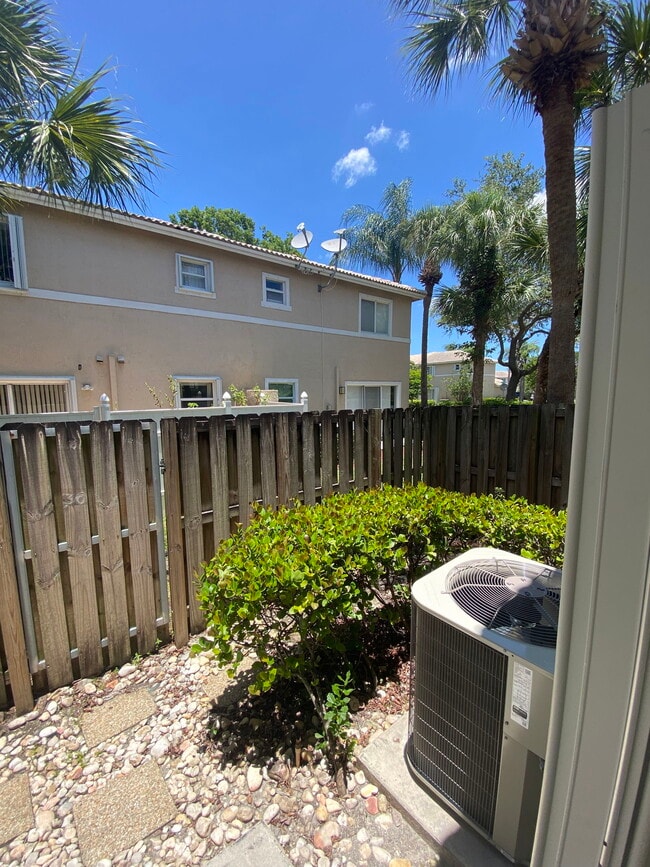 Building Photo - 2198 NW 171st Terrace