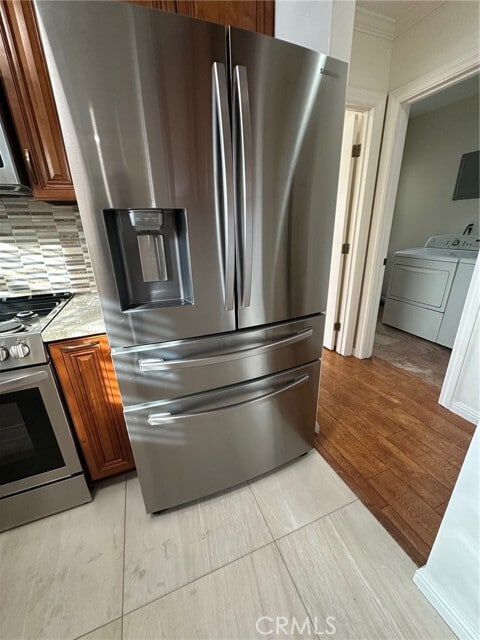 Building Photo - 663 Ivy St