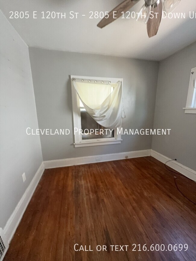 Building Photo - 2805 E 120th St