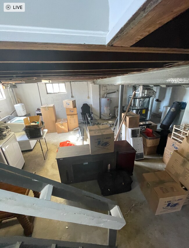 Building Photo - Beautiful Cape Cod 3 bedroom 2 bath- Ellwood City