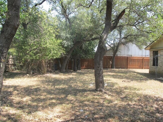 Building Photo - 509 Algerita Dr