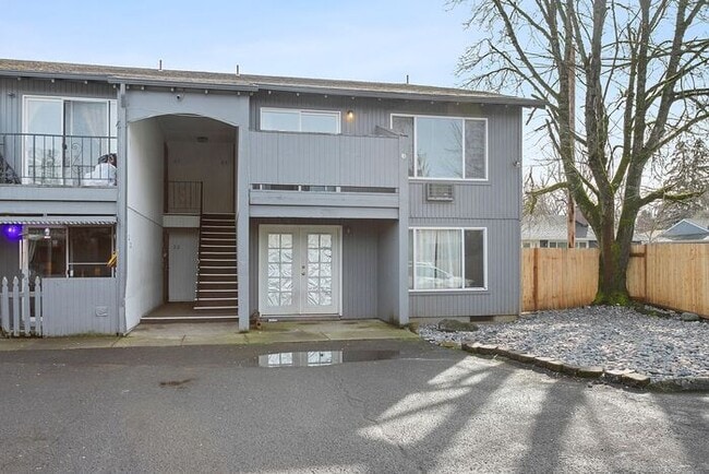 Primary Photo - Affordable Comfort! Spacious 2-Bedroom Apa...