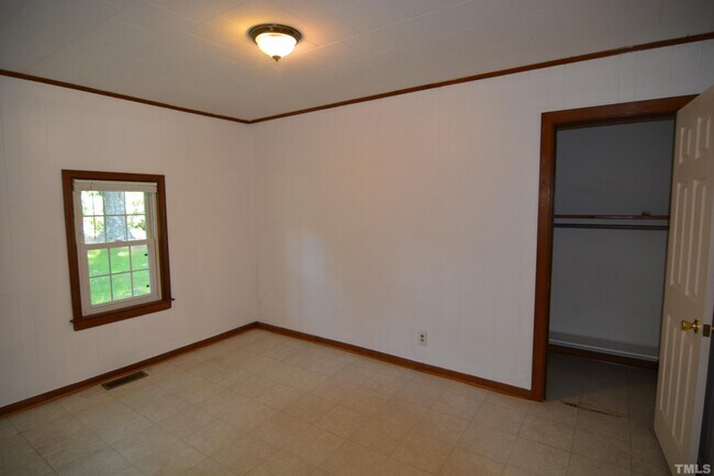 Building Photo - 643 Mt Pisgah Church Rd