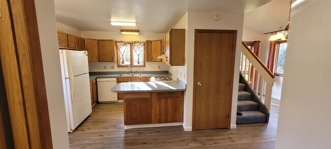 Building Photo - 51075 Kalgin Dr