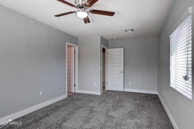 Building Photo - 557 W Toledo St