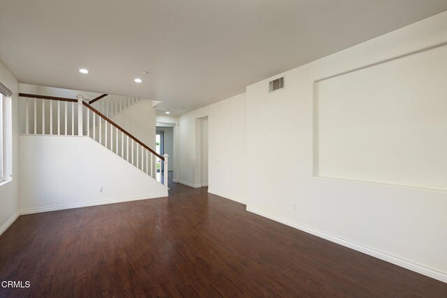 Building Photo - 778 Entrada Dr