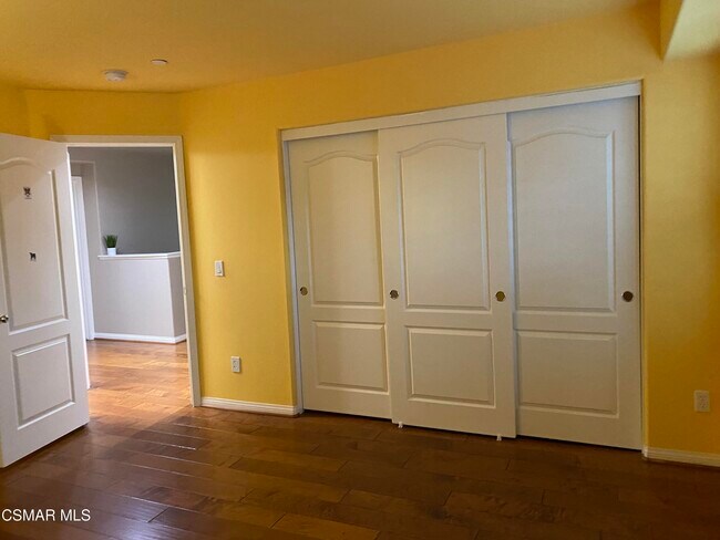 Building Photo - 730 Tennis Club Ln