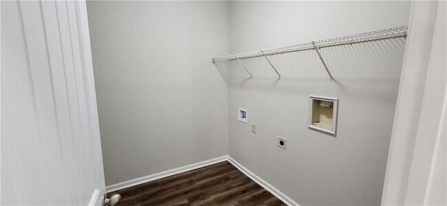 Building Photo - 2236 Avalon Trace
