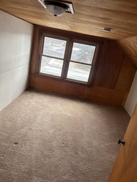 Building Photo - 2134 Graydon Ave