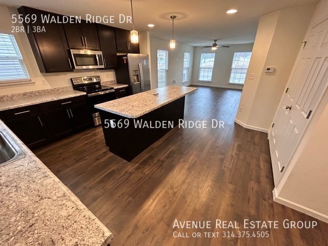 Building Photo - Modern 2-Bed Townhome in Walden Ridge – Ac...