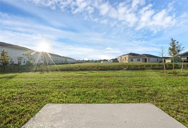 Building Photo - 3054 Chantilly Dr