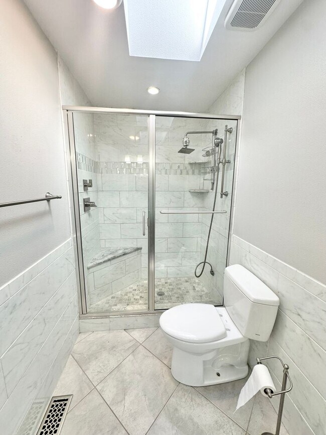 Building Photo - Beautiful home on Sausalito for rent!