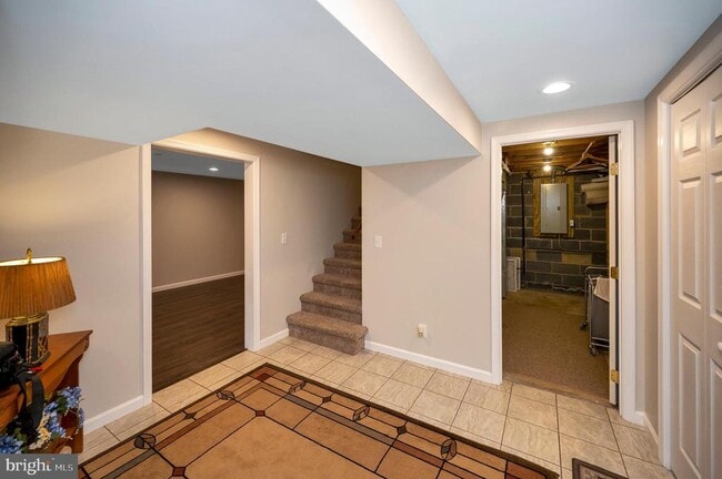 Building Photo - 212 Mt Pleasant Blvd