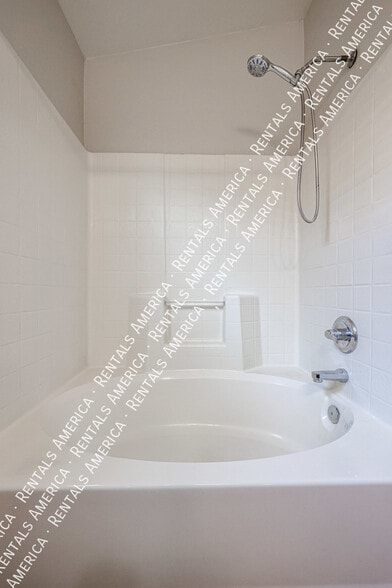 Building Photo - 41629 N Ranch Dr