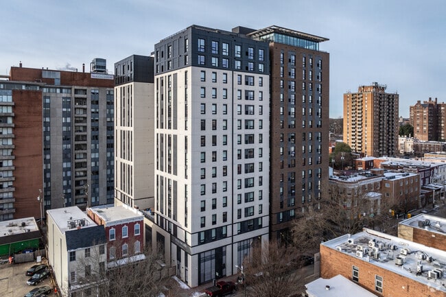 Building Photo - Parc View at Commonwealth