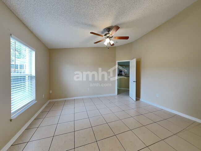 Building Photo - 6817 Westlake Blvd