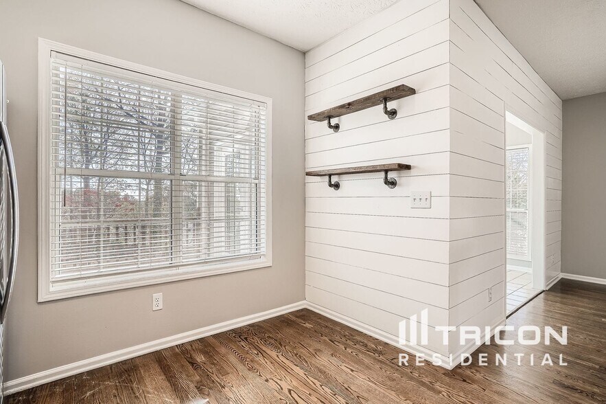 Building Photo - 210 Boca Ciega Ct