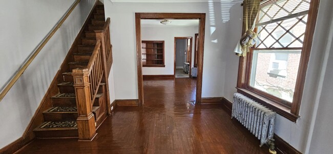 Building Photo - 249 Highland Ave