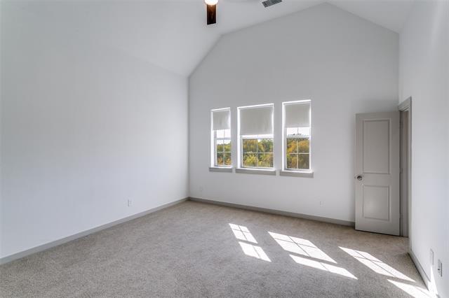 Building Photo - 308 Spring Hill Rd