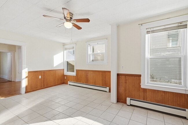 Building Photo - 223 School St