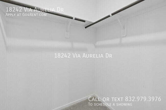 Building Photo - 18242 Via Aurelia Dr