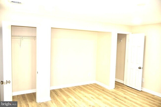 Building Photo - 147 Deacon Rd