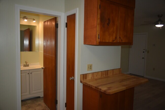 Building Photo - 1550 CT-12