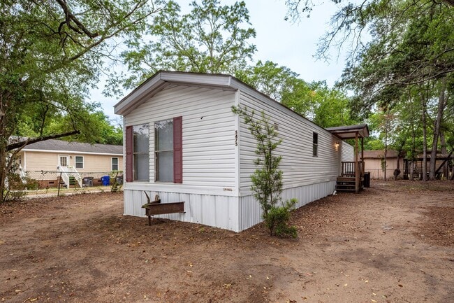 Building Photo - 2 Bedroom, 1 Bathroom Home in Charleston Farms - North Charleston