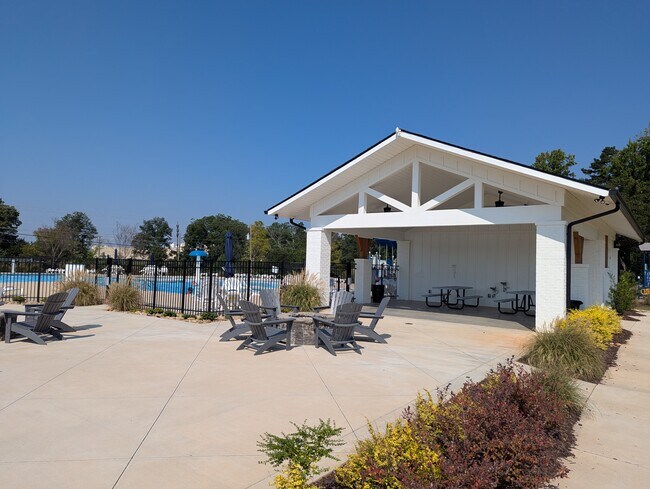 Building Photo - 916 Throckmorton Ct