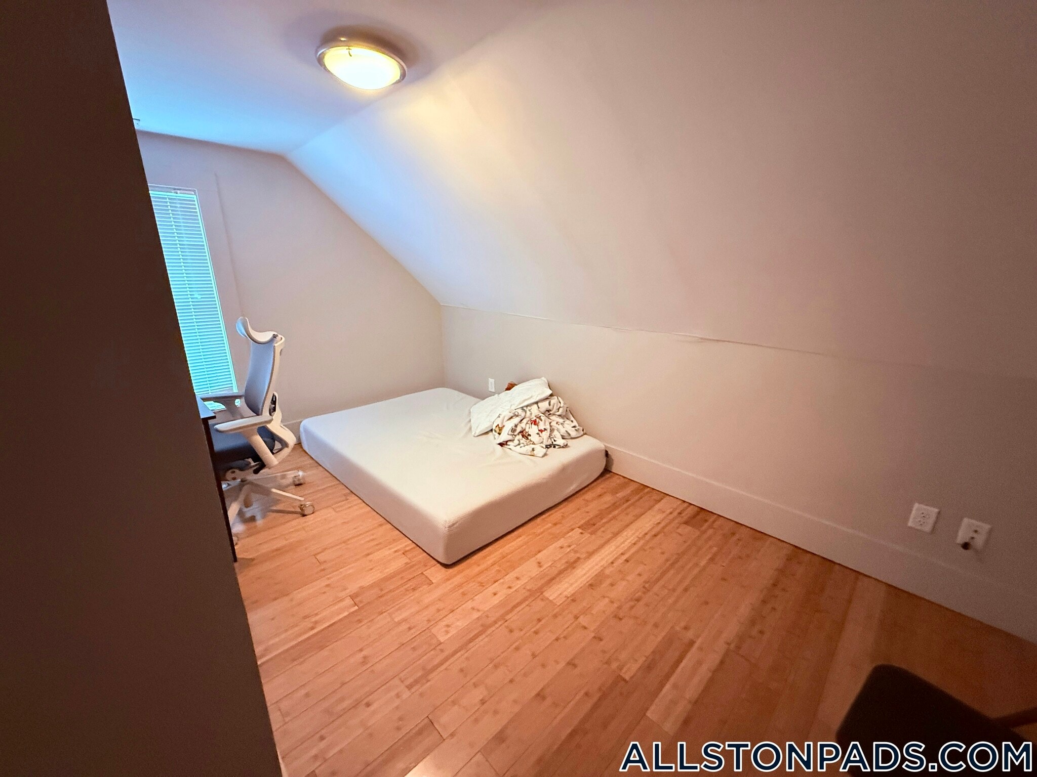 Building Photo - 23 Greylock Rd