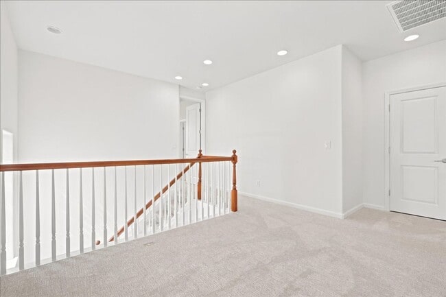Building Photo - 3169 Parkham Dr
