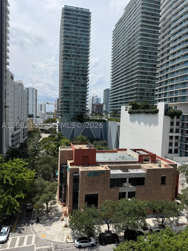 Building Photo - 1080 Brickell Ave