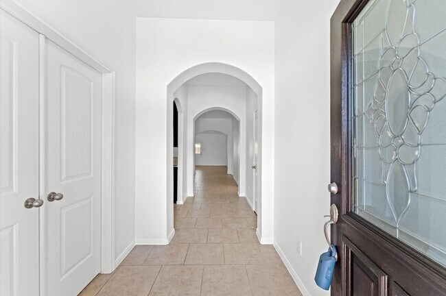 Building Photo - 5610 Glenfield Spring Ln