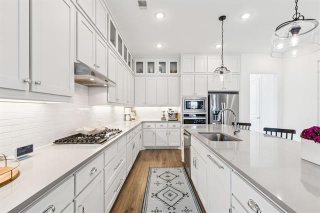 Building Photo - 8120 Bromley Dr