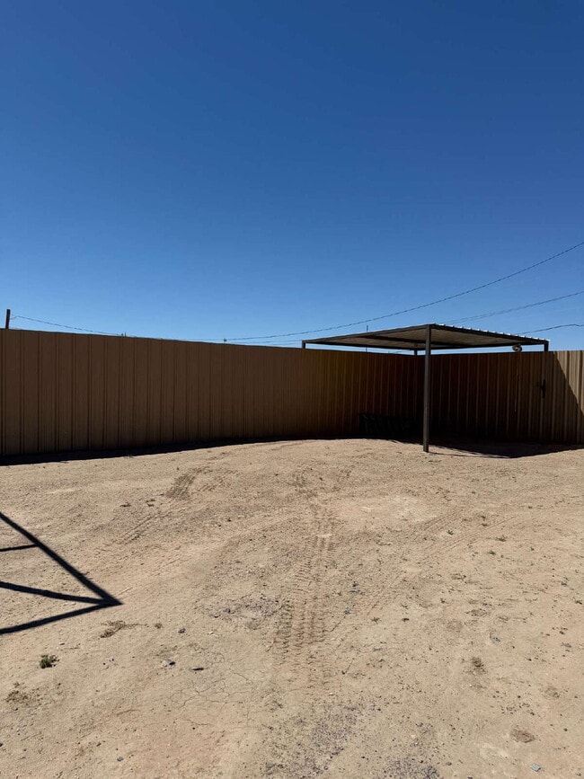 Building Photo - Cozy ranch style two-bedroom one bath home in the heart of Tornillo Texas.  Lease today!