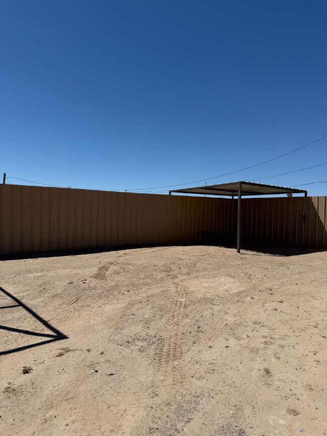 Building Photo - Price Reduced! Cozy ranch style two-bedroom one bath home in the heart of Tornillo Texas.  Lease ...