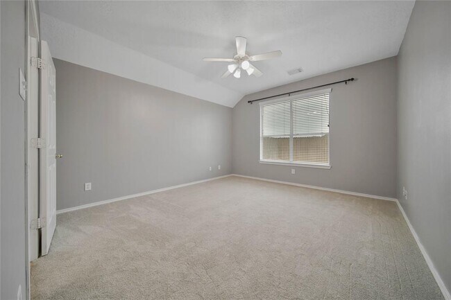 Building Photo - 22028 Knights Cove Dr