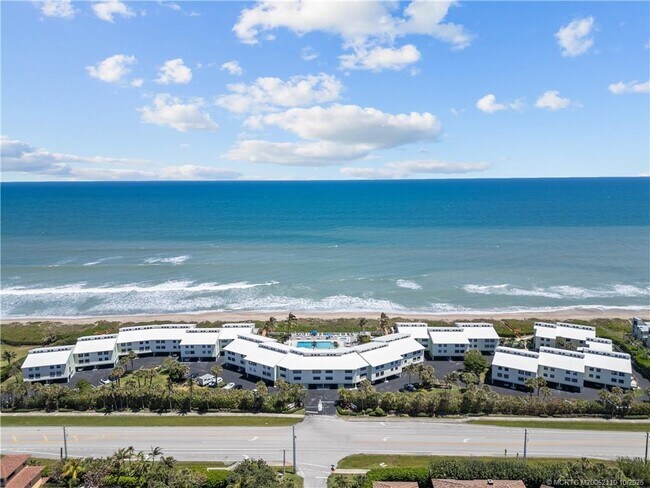 Building Photo - 2355 NE Ocean Blvd