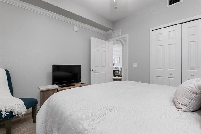 Building Photo - 16804 Vardon Ter