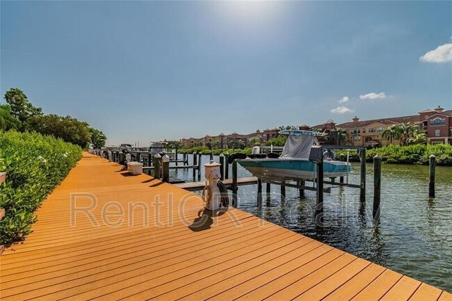 Building Photo - 2717 Via Cipriani