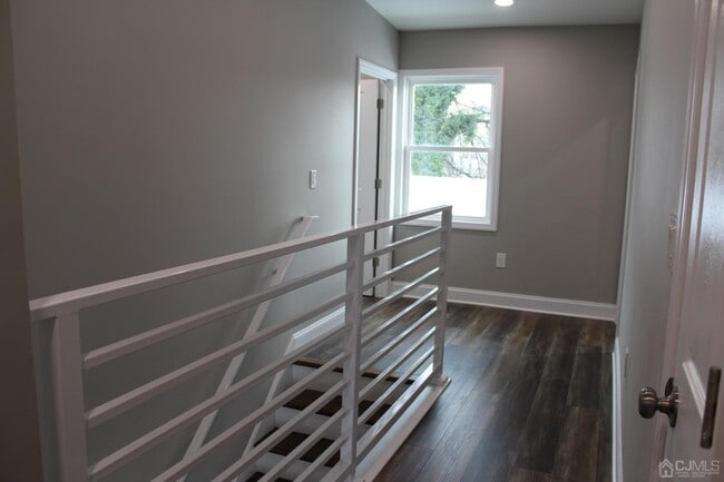 Building Photo - 147 Clinton St