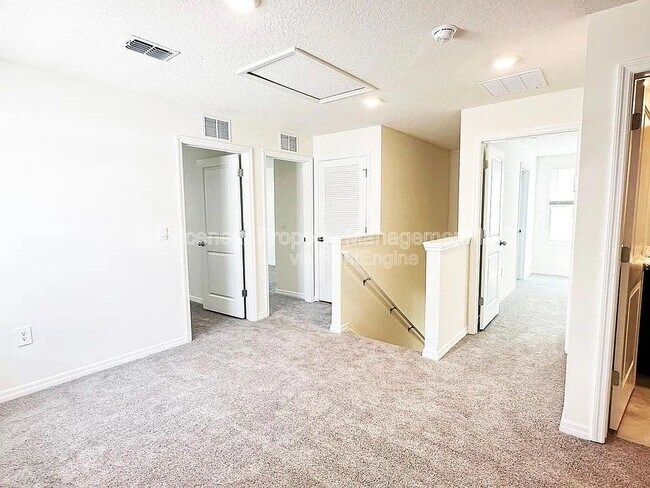 Building Photo - 5795 Cape Primrose Dr