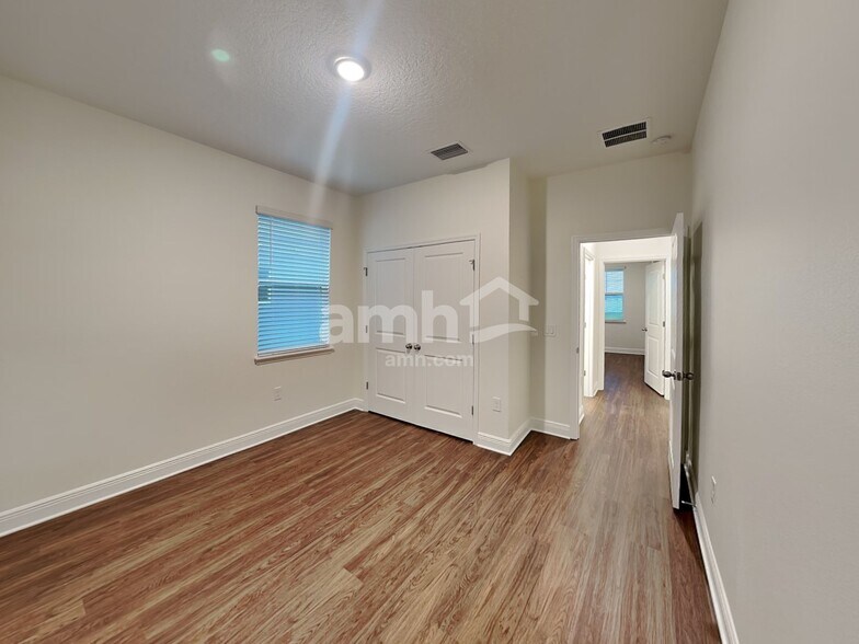 Building Photo - 1029 Lake Trudy Dr
